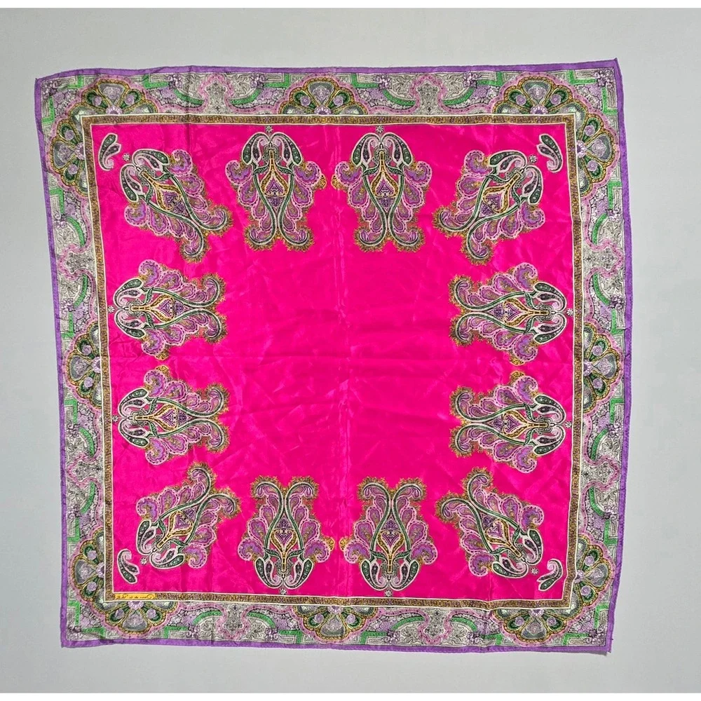 Oscar de la Renta Scarf Women Pink‎ Purple Paisley Square Statement Silk Logo